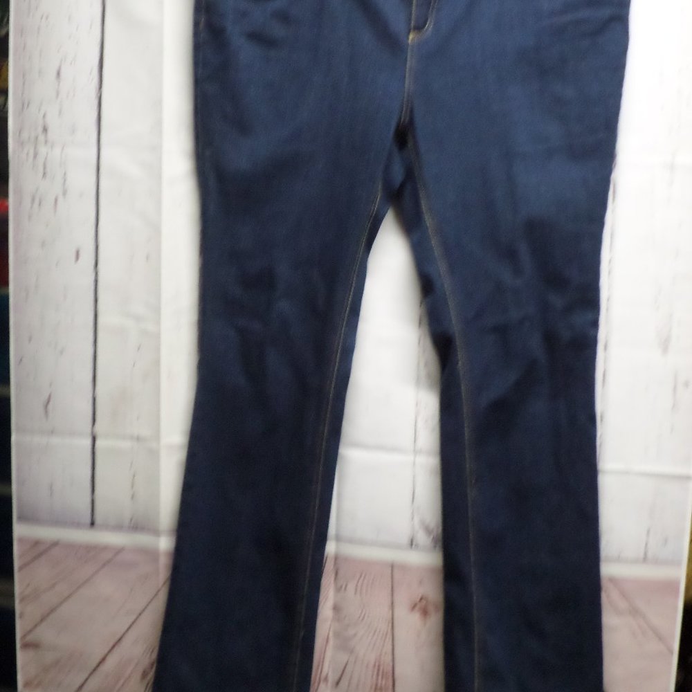 *SOLD* SELENA GOMEZ-DREAM OUT LOUD-SZ 20W